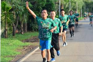 BIB: 056
                            <button type="button" onclick="openModal(4889897)" class="btn btn-primary btn-sm float-right btn-popup" data-toggle="modal" data-target=".modal-high-quality">
                        <i class="fas fa-shopping-cart"></i> Add to Cart
                    </button>
                                            <button type="button" onclick="isThisMe(4889897, true)" class="btn btn-success btn-sm float-right btn-popup btn-isme hidden" data-toggle="tooltip" data-placement="bottom" title="นี่คือรูปของคุณใช่ไหม คลิกที่นี่เพื่อเอาเข้าอัลบั้ม">
                        <i class="fas fa-plus"></i> Add to album
                    </button>
                    <button type="button" onclick="isThisMe(4889897, false)" class="btn btn-warning btn-sm float-right btn-popup btn-isnotme hidden">
                        <i class="fas fa-ban"></i> Remove from album
                    </button>