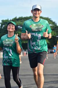 BIB: 
                            <button type="button" onclick="openModal(4943456)" class="btn btn-primary btn-sm float-right btn-popup" data-toggle="modal" data-target=".modal-high-quality">
                        <i class="fas fa-shopping-cart"></i> Add to Cart
                    </button>
                                            <button type="button" onclick="isThisMe(4943456, true)" class="btn btn-success btn-sm float-right btn-popup btn-isme hidden" data-toggle="tooltip" data-placement="bottom" title="นี่คือรูปของคุณใช่ไหม คลิกที่นี่เพื่อเอาเข้าอัลบั้ม">
                        <i class="fas fa-plus"></i> Add to album
                    </button>
                    <button type="button" onclick="isThisMe(4943456, false)" class="btn btn-warning btn-sm float-right btn-popup btn-isnotme hidden">
                        <i class="fas fa-ban"></i> Remove from album
                    </button>