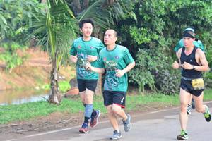 BIB: 206, 
                            <button type="button" onclick="openModal(4890940)" class="btn btn-primary btn-sm float-right btn-popup" data-toggle="modal" data-target=".modal-high-quality">
                        <i class="fas fa-shopping-cart"></i> Add to Cart
                    </button>
                                            <button type="button" onclick="isThisMe(4890940, true)" class="btn btn-success btn-sm float-right btn-popup btn-isme hidden" data-toggle="tooltip" data-placement="bottom" title="นี่คือรูปของคุณใช่ไหม คลิกที่นี่เพื่อเอาเข้าอัลบั้ม">
                        <i class="fas fa-plus"></i> Add to album
                    </button>
                    <button type="button" onclick="isThisMe(4890940, false)" class="btn btn-warning btn-sm float-right btn-popup btn-isnotme hidden">
                        <i class="fas fa-ban"></i> Remove from album
                    </button>