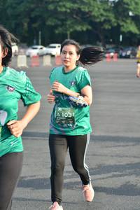 BIB: 103
                            <button type="button" onclick="openModal(4919225)" class="btn btn-primary btn-sm float-right btn-popup" data-toggle="modal" data-target=".modal-high-quality">
                        <i class="fas fa-shopping-cart"></i> Add to Cart
                    </button>
                                            <button type="button" onclick="isThisMe(4919225, true)" class="btn btn-success btn-sm float-right btn-popup btn-isme hidden" data-toggle="tooltip" data-placement="bottom" title="นี่คือรูปของคุณใช่ไหม คลิกที่นี่เพื่อเอาเข้าอัลบั้ม">
                        <i class="fas fa-plus"></i> Add to album
                    </button>
                    <button type="button" onclick="isThisMe(4919225, false)" class="btn btn-warning btn-sm float-right btn-popup btn-isnotme hidden">
                        <i class="fas fa-ban"></i> Remove from album
                    </button>