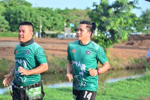 BIB: 464
                            <button type="button" onclick="openModal(4897289)" class="btn btn-primary btn-sm float-right btn-popup" data-toggle="modal" data-target=".modal-high-quality">
                        <i class="fas fa-shopping-cart"></i> Add to Cart
                    </button>
                                            <button type="button" onclick="isThisMe(4897289, true)" class="btn btn-success btn-sm float-right btn-popup btn-isme hidden" data-toggle="tooltip" data-placement="bottom" title="นี่คือรูปของคุณใช่ไหม คลิกที่นี่เพื่อเอาเข้าอัลบั้ม">
                        <i class="fas fa-plus"></i> Add to album
                    </button>
                    <button type="button" onclick="isThisMe(4897289, false)" class="btn btn-warning btn-sm float-right btn-popup btn-isnotme hidden">
                        <i class="fas fa-ban"></i> Remove from album
                    </button>