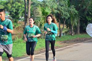 BIB: 0932, 610, 
                            <button type="button" onclick="openModal(4898440)" class="btn btn-primary btn-sm float-right btn-popup" data-toggle="modal" data-target=".modal-high-quality">
                        <i class="fas fa-shopping-cart"></i> Add to Cart
                    </button>
                                            <button type="button" onclick="isThisMe(4898440, true)" class="btn btn-success btn-sm float-right btn-popup btn-isme hidden" data-toggle="tooltip" data-placement="bottom" title="นี่คือรูปของคุณใช่ไหม คลิกที่นี่เพื่อเอาเข้าอัลบั้ม">
                        <i class="fas fa-plus"></i> Add to album
                    </button>
                    <button type="button" onclick="isThisMe(4898440, false)" class="btn btn-warning btn-sm float-right btn-popup btn-isnotme hidden">
                        <i class="fas fa-ban"></i> Remove from album
                    </button>