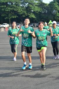 BIB: 180
                            <button type="button" onclick="openModal(4931110)" class="btn btn-primary btn-sm float-right btn-popup" data-toggle="modal" data-target=".modal-high-quality">
                        <i class="fas fa-shopping-cart"></i> Add to Cart
                    </button>
                                            <button type="button" onclick="isThisMe(4931110, true)" class="btn btn-success btn-sm float-right btn-popup btn-isme hidden" data-toggle="tooltip" data-placement="bottom" title="นี่คือรูปของคุณใช่ไหม คลิกที่นี่เพื่อเอาเข้าอัลบั้ม">
                        <i class="fas fa-plus"></i> Add to album
                    </button>
                    <button type="button" onclick="isThisMe(4931110, false)" class="btn btn-warning btn-sm float-right btn-popup btn-isnotme hidden">
                        <i class="fas fa-ban"></i> Remove from album
                    </button>