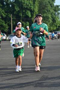 BIB: 
                            <button type="button" onclick="openModal(4947639)" class="btn btn-primary btn-sm float-right btn-popup" data-toggle="modal" data-target=".modal-high-quality">
                        <i class="fas fa-shopping-cart"></i> Add to Cart
                    </button>
                                            <button type="button" onclick="isThisMe(4947639, true)" class="btn btn-success btn-sm float-right btn-popup btn-isme hidden" data-toggle="tooltip" data-placement="bottom" title="นี่คือรูปของคุณใช่ไหม คลิกที่นี่เพื่อเอาเข้าอัลบั้ม">
                        <i class="fas fa-plus"></i> Add to album
                    </button>
                    <button type="button" onclick="isThisMe(4947639, false)" class="btn btn-warning btn-sm float-right btn-popup btn-isnotme hidden">
                        <i class="fas fa-ban"></i> Remove from album
                    </button>