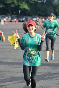 BIB: 618
                            <button type="button" onclick="openModal(4904531)" class="btn btn-primary btn-sm float-right btn-popup" data-toggle="modal" data-target=".modal-high-quality">
                        <i class="fas fa-shopping-cart"></i> Add to Cart
                    </button>
                                            <button type="button" onclick="isThisMe(4904531, true)" class="btn btn-success btn-sm float-right btn-popup btn-isme hidden" data-toggle="tooltip" data-placement="bottom" title="นี่คือรูปของคุณใช่ไหม คลิกที่นี่เพื่อเอาเข้าอัลบั้ม">
                        <i class="fas fa-plus"></i> Add to album
                    </button>
                    <button type="button" onclick="isThisMe(4904531, false)" class="btn btn-warning btn-sm float-right btn-popup btn-isnotme hidden">
                        <i class="fas fa-ban"></i> Remove from album
                    </button>