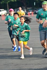 BIB: 554, 454
                            <button type="button" onclick="openModal(4937053)" class="btn btn-primary btn-sm float-right btn-popup" data-toggle="modal" data-target=".modal-high-quality">
                        <i class="fas fa-shopping-cart"></i> Add to Cart
                    </button>
                                            <button type="button" onclick="isThisMe(4937053, true)" class="btn btn-success btn-sm float-right btn-popup btn-isme hidden" data-toggle="tooltip" data-placement="bottom" title="นี่คือรูปของคุณใช่ไหม คลิกที่นี่เพื่อเอาเข้าอัลบั้ม">
                        <i class="fas fa-plus"></i> Add to album
                    </button>
                    <button type="button" onclick="isThisMe(4937053, false)" class="btn btn-warning btn-sm float-right btn-popup btn-isnotme hidden">
                        <i class="fas fa-ban"></i> Remove from album
                    </button>