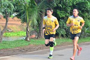 BIB: 0196, 167
                            <button type="button" onclick="openModal(4891093)" class="btn btn-primary btn-sm float-right btn-popup" data-toggle="modal" data-target=".modal-high-quality">
                        <i class="fas fa-shopping-cart"></i> Add to Cart
                    </button>
                                            <button type="button" onclick="isThisMe(4891093, true)" class="btn btn-success btn-sm float-right btn-popup btn-isme hidden" data-toggle="tooltip" data-placement="bottom" title="นี่คือรูปของคุณใช่ไหม คลิกที่นี่เพื่อเอาเข้าอัลบั้ม">
                        <i class="fas fa-plus"></i> Add to album
                    </button>
                    <button type="button" onclick="isThisMe(4891093, false)" class="btn btn-warning btn-sm float-right btn-popup btn-isnotme hidden">
                        <i class="fas fa-ban"></i> Remove from album
                    </button>