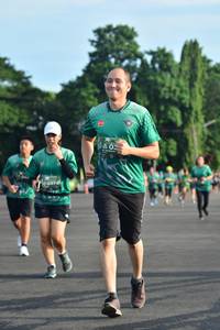 BIB: 
                            <button type="button" onclick="openModal(4944715)" class="btn btn-primary btn-sm float-right btn-popup" data-toggle="modal" data-target=".modal-high-quality">
                        <i class="fas fa-shopping-cart"></i> Add to Cart
                    </button>
                                            <button type="button" onclick="isThisMe(4944715, true)" class="btn btn-success btn-sm float-right btn-popup btn-isme hidden" data-toggle="tooltip" data-placement="bottom" title="นี่คือรูปของคุณใช่ไหม คลิกที่นี่เพื่อเอาเข้าอัลบั้ม">
                        <i class="fas fa-plus"></i> Add to album
                    </button>
                    <button type="button" onclick="isThisMe(4944715, false)" class="btn btn-warning btn-sm float-right btn-popup btn-isnotme hidden">
                        <i class="fas fa-ban"></i> Remove from album
                    </button>