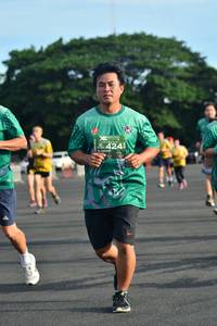 BIB: 424
                            <button type="button" onclick="openModal(4943804)" class="btn btn-primary btn-sm float-right btn-popup" data-toggle="modal" data-target=".modal-high-quality">
                        <i class="fas fa-shopping-cart"></i> Add to Cart
                    </button>
                                            <button type="button" onclick="isThisMe(4943804, true)" class="btn btn-success btn-sm float-right btn-popup btn-isme hidden" data-toggle="tooltip" data-placement="bottom" title="นี่คือรูปของคุณใช่ไหม คลิกที่นี่เพื่อเอาเข้าอัลบั้ม">
                        <i class="fas fa-plus"></i> Add to album
                    </button>
                    <button type="button" onclick="isThisMe(4943804, false)" class="btn btn-warning btn-sm float-right btn-popup btn-isnotme hidden">
                        <i class="fas fa-ban"></i> Remove from album
                    </button>