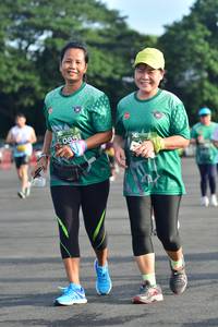 BIB: 085
                            <button type="button" onclick="openModal(4945261)" class="btn btn-primary btn-sm float-right btn-popup" data-toggle="modal" data-target=".modal-high-quality">
                        <i class="fas fa-shopping-cart"></i> Add to Cart
                    </button>
                                            <button type="button" onclick="isThisMe(4945261, true)" class="btn btn-success btn-sm float-right btn-popup btn-isme hidden" data-toggle="tooltip" data-placement="bottom" title="นี่คือรูปของคุณใช่ไหม คลิกที่นี่เพื่อเอาเข้าอัลบั้ม">
                        <i class="fas fa-plus"></i> Add to album
                    </button>
                    <button type="button" onclick="isThisMe(4945261, false)" class="btn btn-warning btn-sm float-right btn-popup btn-isnotme hidden">
                        <i class="fas fa-ban"></i> Remove from album
                    </button>