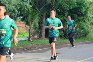 BIB: 558, 1391
                            <button type="button" onclick="openModal(4893798)" class="btn btn-primary btn-sm float-right btn-popup" data-toggle="modal" data-target=".modal-high-quality">
                        <i class="fas fa-shopping-cart"></i> Add to Cart
                    </button>
                                            <button type="button" onclick="isThisMe(4893798, true)" class="btn btn-success btn-sm float-right btn-popup btn-isme hidden" data-toggle="tooltip" data-placement="bottom" title="นี่คือรูปของคุณใช่ไหม คลิกที่นี่เพื่อเอาเข้าอัลบั้ม">
                        <i class="fas fa-plus"></i> Add to album
                    </button>
                    <button type="button" onclick="isThisMe(4893798, false)" class="btn btn-warning btn-sm float-right btn-popup btn-isnotme hidden">
                        <i class="fas fa-ban"></i> Remove from album
                    </button>