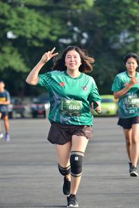 BIB: 688
                            <button type="button" onclick="openModal(4942003)" class="btn btn-primary btn-sm float-right btn-popup" data-toggle="modal" data-target=".modal-high-quality">
                        <i class="fas fa-shopping-cart"></i> Add to Cart
                    </button>
                                            <button type="button" onclick="isThisMe(4942003, true)" class="btn btn-success btn-sm float-right btn-popup btn-isme hidden" data-toggle="tooltip" data-placement="bottom" title="นี่คือรูปของคุณใช่ไหม คลิกที่นี่เพื่อเอาเข้าอัลบั้ม">
                        <i class="fas fa-plus"></i> Add to album
                    </button>
                    <button type="button" onclick="isThisMe(4942003, false)" class="btn btn-warning btn-sm float-right btn-popup btn-isnotme hidden">
                        <i class="fas fa-ban"></i> Remove from album
                    </button>