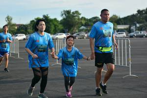 BIB: 139, 064
                            <button type="button" onclick="openModal(4941202)" class="btn btn-primary btn-sm float-right btn-popup" data-toggle="modal" data-target=".modal-high-quality">
                        <i class="fas fa-shopping-cart"></i> Add to Cart
                    </button>
                                            <button type="button" onclick="isThisMe(4941202, true)" class="btn btn-success btn-sm float-right btn-popup btn-isme hidden" data-toggle="tooltip" data-placement="bottom" title="นี่คือรูปของคุณใช่ไหม คลิกที่นี่เพื่อเอาเข้าอัลบั้ม">
                        <i class="fas fa-plus"></i> Add to album
                    </button>
                    <button type="button" onclick="isThisMe(4941202, false)" class="btn btn-warning btn-sm float-right btn-popup btn-isnotme hidden">
                        <i class="fas fa-ban"></i> Remove from album
                    </button>