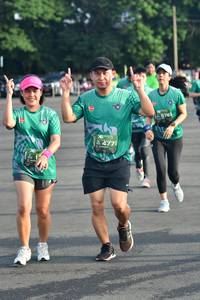 BIB: 576, 477, 
                            <button type="button" onclick="openModal(4936151)" class="btn btn-primary btn-sm float-right btn-popup" data-toggle="modal" data-target=".modal-high-quality">
                        <i class="fas fa-shopping-cart"></i> Add to Cart
                    </button>
                                            <button type="button" onclick="isThisMe(4936151, true)" class="btn btn-success btn-sm float-right btn-popup btn-isme hidden" data-toggle="tooltip" data-placement="bottom" title="นี่คือรูปของคุณใช่ไหม คลิกที่นี่เพื่อเอาเข้าอัลบั้ม">
                        <i class="fas fa-plus"></i> Add to album
                    </button>
                    <button type="button" onclick="isThisMe(4936151, false)" class="btn btn-warning btn-sm float-right btn-popup btn-isnotme hidden">
                        <i class="fas fa-ban"></i> Remove from album
                    </button>