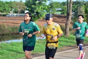 BIB: 46091, 365, 0401, 
                            <button type="button" onclick="openModal(4897692)" class="btn btn-primary btn-sm float-right btn-popup" data-toggle="modal" data-target=".modal-high-quality">
                        <i class="fas fa-shopping-cart"></i> Add to Cart
                    </button>
                                            <button type="button" onclick="isThisMe(4897692, true)" class="btn btn-success btn-sm float-right btn-popup btn-isme hidden" data-toggle="tooltip" data-placement="bottom" title="นี่คือรูปของคุณใช่ไหม คลิกที่นี่เพื่อเอาเข้าอัลบั้ม">
                        <i class="fas fa-plus"></i> Add to album
                    </button>
                    <button type="button" onclick="isThisMe(4897692, false)" class="btn btn-warning btn-sm float-right btn-popup btn-isnotme hidden">
                        <i class="fas fa-ban"></i> Remove from album
                    </button>