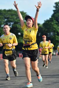 BIB: 0851, 60286
                            <button type="button" onclick="openModal(5200682)" class="btn btn-primary btn-sm float-right btn-popup" data-toggle="modal" data-target=".modal-high-quality">
                        <i class="fas fa-shopping-cart"></i> Add to Cart
                    </button>
                                            <button type="button" onclick="isThisMe(5200682, true)" class="btn btn-success btn-sm float-right btn-popup btn-isme hidden" data-toggle="tooltip" data-placement="bottom" title="นี่คือรูปของคุณใช่ไหม คลิกที่นี่เพื่อเอาเข้าอัลบั้ม">
                        <i class="fas fa-plus"></i> Add to album
                    </button>
                    <button type="button" onclick="isThisMe(5200682, false)" class="btn btn-warning btn-sm float-right btn-popup btn-isnotme hidden">
                        <i class="fas fa-ban"></i> Remove from album
                    </button>
