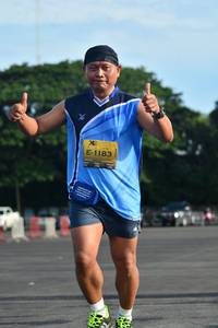 BIB: 1183
                            <button type="button" onclick="openModal(5083528)" class="btn btn-primary btn-sm float-right btn-popup" data-toggle="modal" data-target=".modal-high-quality">
                        <i class="fas fa-shopping-cart"></i> Add to Cart
                    </button>
                                            <button type="button" onclick="isThisMe(5083528, true)" class="btn btn-success btn-sm float-right btn-popup btn-isme hidden" data-toggle="tooltip" data-placement="bottom" title="นี่คือรูปของคุณใช่ไหม คลิกที่นี่เพื่อเอาเข้าอัลบั้ม">
                        <i class="fas fa-plus"></i> Add to album
                    </button>
                    <button type="button" onclick="isThisMe(5083528, false)" class="btn btn-warning btn-sm float-right btn-popup btn-isnotme hidden">
                        <i class="fas fa-ban"></i> Remove from album
                    </button>