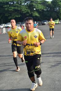 BIB: 1238, 0150
                            <button type="button" onclick="openModal(4990503)" class="btn btn-primary btn-sm float-right btn-popup" data-toggle="modal" data-target=".modal-high-quality">
                        <i class="fas fa-shopping-cart"></i> Add to Cart
                    </button>
                                            <button type="button" onclick="isThisMe(4990503, true)" class="btn btn-success btn-sm float-right btn-popup btn-isme hidden" data-toggle="tooltip" data-placement="bottom" title="นี่คือรูปของคุณใช่ไหม คลิกที่นี่เพื่อเอาเข้าอัลบั้ม">
                        <i class="fas fa-plus"></i> Add to album
                    </button>
                    <button type="button" onclick="isThisMe(4990503, false)" class="btn btn-warning btn-sm float-right btn-popup btn-isnotme hidden">
                        <i class="fas fa-ban"></i> Remove from album
                    </button>
