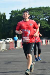BIB: 0100
                            <button type="button" onclick="openModal(5183240)" class="btn btn-primary btn-sm float-right btn-popup" data-toggle="modal" data-target=".modal-high-quality">
                        <i class="fas fa-shopping-cart"></i> Add to Cart
                    </button>
                                            <button type="button" onclick="isThisMe(5183240, true)" class="btn btn-success btn-sm float-right btn-popup btn-isme hidden" data-toggle="tooltip" data-placement="bottom" title="นี่คือรูปของคุณใช่ไหม คลิกที่นี่เพื่อเอาเข้าอัลบั้ม">
                        <i class="fas fa-plus"></i> Add to album
                    </button>
                    <button type="button" onclick="isThisMe(5183240, false)" class="btn btn-warning btn-sm float-right btn-popup btn-isnotme hidden">
                        <i class="fas fa-ban"></i> Remove from album
                    </button>