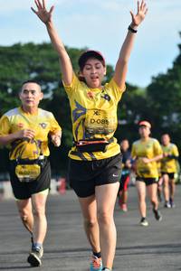 BIB: 085, 0286
                            <button type="button" onclick="openModal(5200717)" class="btn btn-primary btn-sm float-right btn-popup" data-toggle="modal" data-target=".modal-high-quality">
                        <i class="fas fa-shopping-cart"></i> Add to Cart
                    </button>
                                            <button type="button" onclick="isThisMe(5200717, true)" class="btn btn-success btn-sm float-right btn-popup btn-isme hidden" data-toggle="tooltip" data-placement="bottom" title="นี่คือรูปของคุณใช่ไหม คลิกที่นี่เพื่อเอาเข้าอัลบั้ม">
                        <i class="fas fa-plus"></i> Add to album
                    </button>
                    <button type="button" onclick="isThisMe(5200717, false)" class="btn btn-warning btn-sm float-right btn-popup btn-isnotme hidden">
                        <i class="fas fa-ban"></i> Remove from album
                    </button>