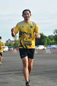 BIB: 0340
                            <button type="button" onclick="openModal(5181397)" class="btn btn-primary btn-sm float-right btn-popup" data-toggle="modal" data-target=".modal-high-quality">
                        <i class="fas fa-shopping-cart"></i> Add to Cart
                    </button>
                                            <button type="button" onclick="isThisMe(5181397, true)" class="btn btn-success btn-sm float-right btn-popup btn-isme hidden" data-toggle="tooltip" data-placement="bottom" title="นี่คือรูปของคุณใช่ไหม คลิกที่นี่เพื่อเอาเข้าอัลบั้ม">
                        <i class="fas fa-plus"></i> Add to album
                    </button>
                    <button type="button" onclick="isThisMe(5181397, false)" class="btn btn-warning btn-sm float-right btn-popup btn-isnotme hidden">
                        <i class="fas fa-ban"></i> Remove from album
                    </button>
