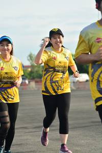 BIB: 0536, 0460
                            <button type="button" onclick="openModal(5182226)" class="btn btn-primary btn-sm float-right btn-popup" data-toggle="modal" data-target=".modal-high-quality">
                        <i class="fas fa-shopping-cart"></i> Add to Cart
                    </button>
                                            <button type="button" onclick="isThisMe(5182226, true)" class="btn btn-success btn-sm float-right btn-popup btn-isme hidden" data-toggle="tooltip" data-placement="bottom" title="นี่คือรูปของคุณใช่ไหม คลิกที่นี่เพื่อเอาเข้าอัลบั้ม">
                        <i class="fas fa-plus"></i> Add to album
                    </button>
                    <button type="button" onclick="isThisMe(5182226, false)" class="btn btn-warning btn-sm float-right btn-popup btn-isnotme hidden">
                        <i class="fas fa-ban"></i> Remove from album
                    </button>
