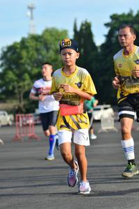 BIB: 8090, 1138
                            <button type="button" onclick="openModal(5071705)" class="btn btn-primary btn-sm float-right btn-popup" data-toggle="modal" data-target=".modal-high-quality">
                        <i class="fas fa-shopping-cart"></i> Add to Cart
                    </button>
                                            <button type="button" onclick="isThisMe(5071705, true)" class="btn btn-success btn-sm float-right btn-popup btn-isme hidden" data-toggle="tooltip" data-placement="bottom" title="นี่คือรูปของคุณใช่ไหม คลิกที่นี่เพื่อเอาเข้าอัลบั้ม">
                        <i class="fas fa-plus"></i> Add to album
                    </button>
                    <button type="button" onclick="isThisMe(5071705, false)" class="btn btn-warning btn-sm float-right btn-popup btn-isnotme hidden">
                        <i class="fas fa-ban"></i> Remove from album
                    </button>