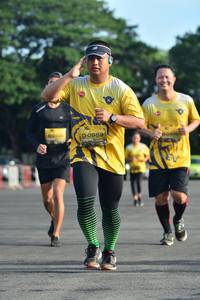 BIB: 0989, 0406
                            <button type="button" onclick="openModal(5186852)" class="btn btn-primary btn-sm float-right btn-popup" data-toggle="modal" data-target=".modal-high-quality">
                        <i class="fas fa-shopping-cart"></i> Add to Cart
                    </button>
                                            <button type="button" onclick="isThisMe(5186852, true)" class="btn btn-success btn-sm float-right btn-popup btn-isme hidden" data-toggle="tooltip" data-placement="bottom" title="นี่คือรูปของคุณใช่ไหม คลิกที่นี่เพื่อเอาเข้าอัลบั้ม">
                        <i class="fas fa-plus"></i> Add to album
                    </button>
                    <button type="button" onclick="isThisMe(5186852, false)" class="btn btn-warning btn-sm float-right btn-popup btn-isnotme hidden">
                        <i class="fas fa-ban"></i> Remove from album
                    </button>