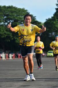 BIB: 0725
                            <button type="button" onclick="openModal(5086062)" class="btn btn-primary btn-sm float-right btn-popup" data-toggle="modal" data-target=".modal-high-quality">
                        <i class="fas fa-shopping-cart"></i> Add to Cart
                    </button>
                                            <button type="button" onclick="isThisMe(5086062, true)" class="btn btn-success btn-sm float-right btn-popup btn-isme hidden" data-toggle="tooltip" data-placement="bottom" title="นี่คือรูปของคุณใช่ไหม คลิกที่นี่เพื่อเอาเข้าอัลบั้ม">
                        <i class="fas fa-plus"></i> Add to album
                    </button>
                    <button type="button" onclick="isThisMe(5086062, false)" class="btn btn-warning btn-sm float-right btn-popup btn-isnotme hidden">
                        <i class="fas fa-ban"></i> Remove from album
                    </button>