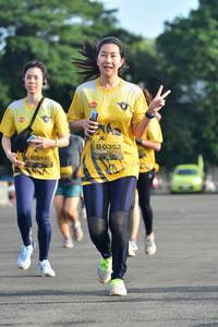 BIB: 0352, 0430
                            <button type="button" onclick="openModal(5178889)" class="btn btn-primary btn-sm float-right btn-popup" data-toggle="modal" data-target=".modal-high-quality">
                        <i class="fas fa-shopping-cart"></i> Add to Cart
                    </button>
                                            <button type="button" onclick="isThisMe(5178889, true)" class="btn btn-success btn-sm float-right btn-popup btn-isme hidden" data-toggle="tooltip" data-placement="bottom" title="นี่คือรูปของคุณใช่ไหม คลิกที่นี่เพื่อเอาเข้าอัลบั้ม">
                        <i class="fas fa-plus"></i> Add to album
                    </button>
                    <button type="button" onclick="isThisMe(5178889, false)" class="btn btn-warning btn-sm float-right btn-popup btn-isnotme hidden">
                        <i class="fas fa-ban"></i> Remove from album
                    </button>