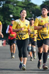 BIB: 0800, 0120
                            <button type="button" onclick="openModal(5140409)" class="btn btn-primary btn-sm float-right btn-popup" data-toggle="modal" data-target=".modal-high-quality">
                        <i class="fas fa-shopping-cart"></i> Add to Cart
                    </button>
                                            <button type="button" onclick="isThisMe(5140409, true)" class="btn btn-success btn-sm float-right btn-popup btn-isme hidden" data-toggle="tooltip" data-placement="bottom" title="นี่คือรูปของคุณใช่ไหม คลิกที่นี่เพื่อเอาเข้าอัลบั้ม">
                        <i class="fas fa-plus"></i> Add to album
                    </button>
                    <button type="button" onclick="isThisMe(5140409, false)" class="btn btn-warning btn-sm float-right btn-popup btn-isnotme hidden">
                        <i class="fas fa-ban"></i> Remove from album
                    </button>