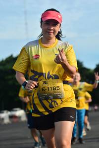 BIB: 1185
                            <button type="button" onclick="openModal(5186539)" class="btn btn-primary btn-sm float-right btn-popup" data-toggle="modal" data-target=".modal-high-quality">
                        <i class="fas fa-shopping-cart"></i> Add to Cart
                    </button>
                                            <button type="button" onclick="isThisMe(5186539, true)" class="btn btn-success btn-sm float-right btn-popup btn-isme hidden" data-toggle="tooltip" data-placement="bottom" title="นี่คือรูปของคุณใช่ไหม คลิกที่นี่เพื่อเอาเข้าอัลบั้ม">
                        <i class="fas fa-plus"></i> Add to album
                    </button>
                    <button type="button" onclick="isThisMe(5186539, false)" class="btn btn-warning btn-sm float-right btn-popup btn-isnotme hidden">
                        <i class="fas fa-ban"></i> Remove from album
                    </button>