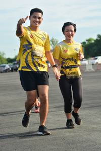 BIB: 0816, 0817
                            <button type="button" onclick="openModal(5183146)" class="btn btn-primary btn-sm float-right btn-popup" data-toggle="modal" data-target=".modal-high-quality">
                        <i class="fas fa-shopping-cart"></i> Add to Cart
                    </button>
                                            <button type="button" onclick="isThisMe(5183146, true)" class="btn btn-success btn-sm float-right btn-popup btn-isme hidden" data-toggle="tooltip" data-placement="bottom" title="นี่คือรูปของคุณใช่ไหม คลิกที่นี่เพื่อเอาเข้าอัลบั้ม">
                        <i class="fas fa-plus"></i> Add to album
                    </button>
                    <button type="button" onclick="isThisMe(5183146, false)" class="btn btn-warning btn-sm float-right btn-popup btn-isnotme hidden">
                        <i class="fas fa-ban"></i> Remove from album
                    </button>