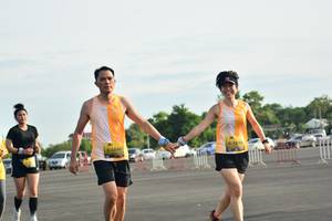 BIB: 1248, 1249
                            <button type="button" onclick="openModal(5204235)" class="btn btn-primary btn-sm float-right btn-popup" data-toggle="modal" data-target=".modal-high-quality">
                        <i class="fas fa-shopping-cart"></i> Add to Cart
                    </button>
                                            <button type="button" onclick="isThisMe(5204235, true)" class="btn btn-success btn-sm float-right btn-popup btn-isme hidden" data-toggle="tooltip" data-placement="bottom" title="นี่คือรูปของคุณใช่ไหม คลิกที่นี่เพื่อเอาเข้าอัลบั้ม">
                        <i class="fas fa-plus"></i> Add to album
                    </button>
                    <button type="button" onclick="isThisMe(5204235, false)" class="btn btn-warning btn-sm float-right btn-popup btn-isnotme hidden">
                        <i class="fas fa-ban"></i> Remove from album
                    </button>