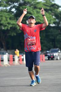 BIB: 0115
                            <button type="button" onclick="openModal(5152621)" class="btn btn-primary btn-sm float-right btn-popup" data-toggle="modal" data-target=".modal-high-quality">
                        <i class="fas fa-shopping-cart"></i> Add to Cart
                    </button>
                                            <button type="button" onclick="isThisMe(5152621, true)" class="btn btn-success btn-sm float-right btn-popup btn-isme hidden" data-toggle="tooltip" data-placement="bottom" title="นี่คือรูปของคุณใช่ไหม คลิกที่นี่เพื่อเอาเข้าอัลบั้ม">
                        <i class="fas fa-plus"></i> Add to album
                    </button>
                    <button type="button" onclick="isThisMe(5152621, false)" class="btn btn-warning btn-sm float-right btn-popup btn-isnotme hidden">
                        <i class="fas fa-ban"></i> Remove from album
                    </button>