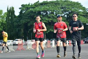 BIB: 0184, 0224
                            <button type="button" onclick="openModal(5205382)" class="btn btn-primary btn-sm float-right btn-popup" data-toggle="modal" data-target=".modal-high-quality">
                        <i class="fas fa-shopping-cart"></i> Add to Cart
                    </button>
                                            <button type="button" onclick="isThisMe(5205382, true)" class="btn btn-success btn-sm float-right btn-popup btn-isme hidden" data-toggle="tooltip" data-placement="bottom" title="นี่คือรูปของคุณใช่ไหม คลิกที่นี่เพื่อเอาเข้าอัลบั้ม">
                        <i class="fas fa-plus"></i> Add to album
                    </button>
                    <button type="button" onclick="isThisMe(5205382, false)" class="btn btn-warning btn-sm float-right btn-popup btn-isnotme hidden">
                        <i class="fas fa-ban"></i> Remove from album
                    </button>
