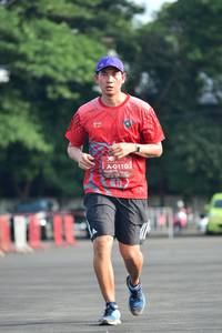 BIB: 0110
                            <button type="button" onclick="openModal(5205550)" class="btn btn-primary btn-sm float-right btn-popup" data-toggle="modal" data-target=".modal-high-quality">
                        <i class="fas fa-shopping-cart"></i> Add to Cart
                    </button>
                                            <button type="button" onclick="isThisMe(5205550, true)" class="btn btn-success btn-sm float-right btn-popup btn-isme hidden" data-toggle="tooltip" data-placement="bottom" title="นี่คือรูปของคุณใช่ไหม คลิกที่นี่เพื่อเอาเข้าอัลบั้ม">
                        <i class="fas fa-plus"></i> Add to album
                    </button>
                    <button type="button" onclick="isThisMe(5205550, false)" class="btn btn-warning btn-sm float-right btn-popup btn-isnotme hidden">
                        <i class="fas fa-ban"></i> Remove from album
                    </button>