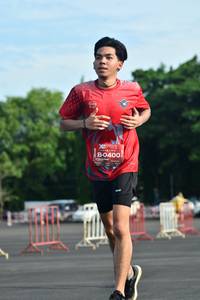 BIB: 0400
                            <button type="button" onclick="openModal(5205209)" class="btn btn-primary btn-sm float-right btn-popup" data-toggle="modal" data-target=".modal-high-quality">
                        <i class="fas fa-shopping-cart"></i> Add to Cart
                    </button>
                                            <button type="button" onclick="isThisMe(5205209, true)" class="btn btn-success btn-sm float-right btn-popup btn-isme hidden" data-toggle="tooltip" data-placement="bottom" title="นี่คือรูปของคุณใช่ไหม คลิกที่นี่เพื่อเอาเข้าอัลบั้ม">
                        <i class="fas fa-plus"></i> Add to album
                    </button>
                    <button type="button" onclick="isThisMe(5205209, false)" class="btn btn-warning btn-sm float-right btn-popup btn-isnotme hidden">
                        <i class="fas fa-ban"></i> Remove from album
                    </button>