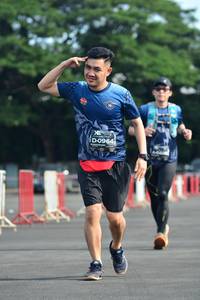 BIB: 0964
                            <button type="button" onclick="openModal(5162311)" class="btn btn-primary btn-sm float-right btn-popup" data-toggle="modal" data-target=".modal-high-quality">
                        <i class="fas fa-shopping-cart"></i> Add to Cart
                    </button>
                                            <button type="button" onclick="isThisMe(5162311, true)" class="btn btn-success btn-sm float-right btn-popup btn-isme hidden" data-toggle="tooltip" data-placement="bottom" title="นี่คือรูปของคุณใช่ไหม คลิกที่นี่เพื่อเอาเข้าอัลบั้ม">
                        <i class="fas fa-plus"></i> Add to album
                    </button>
                    <button type="button" onclick="isThisMe(5162311, false)" class="btn btn-warning btn-sm float-right btn-popup btn-isnotme hidden">
                        <i class="fas fa-ban"></i> Remove from album
                    </button>