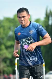 BIB: 0760
                            <button type="button" onclick="openModal(5160151)" class="btn btn-primary btn-sm float-right btn-popup" data-toggle="modal" data-target=".modal-high-quality">
                        <i class="fas fa-shopping-cart"></i> Add to Cart
                    </button>
                                            <button type="button" onclick="isThisMe(5160151, true)" class="btn btn-success btn-sm float-right btn-popup btn-isme hidden" data-toggle="tooltip" data-placement="bottom" title="นี่คือรูปของคุณใช่ไหม คลิกที่นี่เพื่อเอาเข้าอัลบั้ม">
                        <i class="fas fa-plus"></i> Add to album
                    </button>
                    <button type="button" onclick="isThisMe(5160151, false)" class="btn btn-warning btn-sm float-right btn-popup btn-isnotme hidden">
                        <i class="fas fa-ban"></i> Remove from album
                    </button>