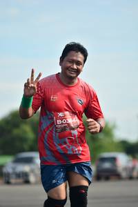 BIB: 0364
                            <button type="button" onclick="openModal(5159103)" class="btn btn-primary btn-sm float-right btn-popup" data-toggle="modal" data-target=".modal-high-quality">
                        <i class="fas fa-shopping-cart"></i> Add to Cart
                    </button>
                                            <button type="button" onclick="isThisMe(5159103, true)" class="btn btn-success btn-sm float-right btn-popup btn-isme hidden" data-toggle="tooltip" data-placement="bottom" title="นี่คือรูปของคุณใช่ไหม คลิกที่นี่เพื่อเอาเข้าอัลบั้ม">
                        <i class="fas fa-plus"></i> Add to album
                    </button>
                    <button type="button" onclick="isThisMe(5159103, false)" class="btn btn-warning btn-sm float-right btn-popup btn-isnotme hidden">
                        <i class="fas fa-ban"></i> Remove from album
                    </button>