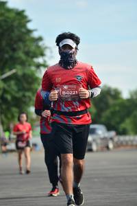 BIB: 0221
                            <button type="button" onclick="openModal(5159351)" class="btn btn-primary btn-sm float-right btn-popup" data-toggle="modal" data-target=".modal-high-quality">
                        <i class="fas fa-shopping-cart"></i> Add to Cart
                    </button>
                                            <button type="button" onclick="isThisMe(5159351, true)" class="btn btn-success btn-sm float-right btn-popup btn-isme hidden" data-toggle="tooltip" data-placement="bottom" title="นี่คือรูปของคุณใช่ไหม คลิกที่นี่เพื่อเอาเข้าอัลบั้ม">
                        <i class="fas fa-plus"></i> Add to album
                    </button>
                    <button type="button" onclick="isThisMe(5159351, false)" class="btn btn-warning btn-sm float-right btn-popup btn-isnotme hidden">
                        <i class="fas fa-ban"></i> Remove from album
                    </button>