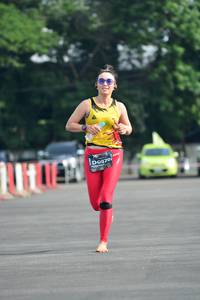 BIB: 870
                            <button type="button" onclick="openModal(5159204)" class="btn btn-primary btn-sm float-right btn-popup" data-toggle="modal" data-target=".modal-high-quality">
                        <i class="fas fa-shopping-cart"></i> Add to Cart
                    </button>
                                            <button type="button" onclick="isThisMe(5159204, true)" class="btn btn-success btn-sm float-right btn-popup btn-isme hidden" data-toggle="tooltip" data-placement="bottom" title="นี่คือรูปของคุณใช่ไหม คลิกที่นี่เพื่อเอาเข้าอัลบั้ม">
                        <i class="fas fa-plus"></i> Add to album
                    </button>
                    <button type="button" onclick="isThisMe(5159204, false)" class="btn btn-warning btn-sm float-right btn-popup btn-isnotme hidden">
                        <i class="fas fa-ban"></i> Remove from album
                    </button>