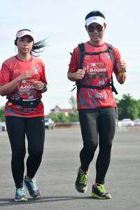 BIB: 0388, 092
                            <button type="button" onclick="openModal(5154504)" class="btn btn-primary btn-sm float-right btn-popup" data-toggle="modal" data-target=".modal-high-quality">
                        <i class="fas fa-shopping-cart"></i> Add to Cart
                    </button>
                                            <button type="button" onclick="isThisMe(5154504, true)" class="btn btn-success btn-sm float-right btn-popup btn-isme hidden" data-toggle="tooltip" data-placement="bottom" title="นี่คือรูปของคุณใช่ไหม คลิกที่นี่เพื่อเอาเข้าอัลบั้ม">
                        <i class="fas fa-plus"></i> Add to album
                    </button>
                    <button type="button" onclick="isThisMe(5154504, false)" class="btn btn-warning btn-sm float-right btn-popup btn-isnotme hidden">
                        <i class="fas fa-ban"></i> Remove from album
                    </button>