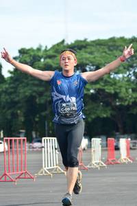 BIB: 0579
                            <button type="button" onclick="openModal(5160017)" class="btn btn-primary btn-sm float-right btn-popup" data-toggle="modal" data-target=".modal-high-quality">
                        <i class="fas fa-shopping-cart"></i> Add to Cart
                    </button>
                                            <button type="button" onclick="isThisMe(5160017, true)" class="btn btn-success btn-sm float-right btn-popup btn-isme hidden" data-toggle="tooltip" data-placement="bottom" title="นี่คือรูปของคุณใช่ไหม คลิกที่นี่เพื่อเอาเข้าอัลบั้ม">
                        <i class="fas fa-plus"></i> Add to album
                    </button>
                    <button type="button" onclick="isThisMe(5160017, false)" class="btn btn-warning btn-sm float-right btn-popup btn-isnotme hidden">
                        <i class="fas fa-ban"></i> Remove from album
                    </button>