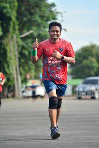 BIB: 0364
                            <button type="button" onclick="openModal(5159082)" class="btn btn-primary btn-sm float-right btn-popup" data-toggle="modal" data-target=".modal-high-quality">
                        <i class="fas fa-shopping-cart"></i> Add to Cart
                    </button>
                                            <button type="button" onclick="isThisMe(5159082, true)" class="btn btn-success btn-sm float-right btn-popup btn-isme hidden" data-toggle="tooltip" data-placement="bottom" title="นี่คือรูปของคุณใช่ไหม คลิกที่นี่เพื่อเอาเข้าอัลบั้ม">
                        <i class="fas fa-plus"></i> Add to album
                    </button>
                    <button type="button" onclick="isThisMe(5159082, false)" class="btn btn-warning btn-sm float-right btn-popup btn-isnotme hidden">
                        <i class="fas fa-ban"></i> Remove from album
                    </button>