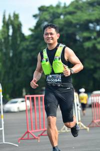 BIB: 094, 
                            <button type="button" onclick="openModal(5160122)" class="btn btn-primary btn-sm float-right btn-popup" data-toggle="modal" data-target=".modal-high-quality">
                        <i class="fas fa-shopping-cart"></i> Add to Cart
                    </button>
                                            <button type="button" onclick="isThisMe(5160122, true)" class="btn btn-success btn-sm float-right btn-popup btn-isme hidden" data-toggle="tooltip" data-placement="bottom" title="นี่คือรูปของคุณใช่ไหม คลิกที่นี่เพื่อเอาเข้าอัลบั้ม">
                        <i class="fas fa-plus"></i> Add to album
                    </button>
                    <button type="button" onclick="isThisMe(5160122, false)" class="btn btn-warning btn-sm float-right btn-popup btn-isnotme hidden">
                        <i class="fas fa-ban"></i> Remove from album
                    </button>