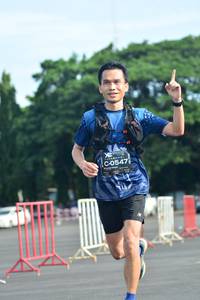 BIB: 0547
                            <button type="button" onclick="openModal(5158393)" class="btn btn-primary btn-sm float-right btn-popup" data-toggle="modal" data-target=".modal-high-quality">
                        <i class="fas fa-shopping-cart"></i> Add to Cart
                    </button>
                                            <button type="button" onclick="isThisMe(5158393, true)" class="btn btn-success btn-sm float-right btn-popup btn-isme hidden" data-toggle="tooltip" data-placement="bottom" title="นี่คือรูปของคุณใช่ไหม คลิกที่นี่เพื่อเอาเข้าอัลบั้ม">
                        <i class="fas fa-plus"></i> Add to album
                    </button>
                    <button type="button" onclick="isThisMe(5158393, false)" class="btn btn-warning btn-sm float-right btn-popup btn-isnotme hidden">
                        <i class="fas fa-ban"></i> Remove from album
                    </button>