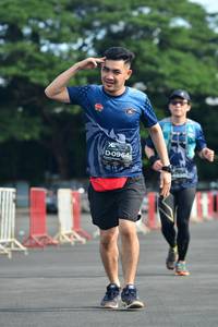 BIB: 0964
                            <button type="button" onclick="openModal(5162293)" class="btn btn-primary btn-sm float-right btn-popup" data-toggle="modal" data-target=".modal-high-quality">
                        <i class="fas fa-shopping-cart"></i> Add to Cart
                    </button>
                                            <button type="button" onclick="isThisMe(5162293, true)" class="btn btn-success btn-sm float-right btn-popup btn-isme hidden" data-toggle="tooltip" data-placement="bottom" title="นี่คือรูปของคุณใช่ไหม คลิกที่นี่เพื่อเอาเข้าอัลบั้ม">
                        <i class="fas fa-plus"></i> Add to album
                    </button>
                    <button type="button" onclick="isThisMe(5162293, false)" class="btn btn-warning btn-sm float-right btn-popup btn-isnotme hidden">
                        <i class="fas fa-ban"></i> Remove from album
                    </button>