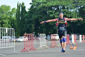 BIB: 898
                            <button type="button" onclick="openModal(5158449)" class="btn btn-primary btn-sm float-right btn-popup" data-toggle="modal" data-target=".modal-high-quality">
                        <i class="fas fa-shopping-cart"></i> Add to Cart
                    </button>
                                            <button type="button" onclick="isThisMe(5158449, true)" class="btn btn-success btn-sm float-right btn-popup btn-isme hidden" data-toggle="tooltip" data-placement="bottom" title="นี่คือรูปของคุณใช่ไหม คลิกที่นี่เพื่อเอาเข้าอัลบั้ม">
                        <i class="fas fa-plus"></i> Add to album
                    </button>
                    <button type="button" onclick="isThisMe(5158449, false)" class="btn btn-warning btn-sm float-right btn-popup btn-isnotme hidden">
                        <i class="fas fa-ban"></i> Remove from album
                    </button>